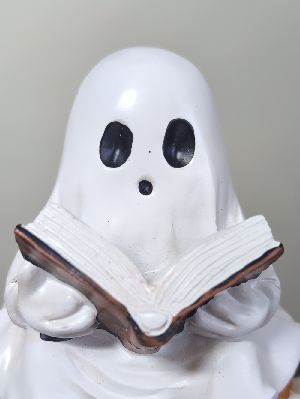 Spooky Cute Reading Ghost Figurine with Pumpkin and Ghost Dog Detail π»π - Picture 2 of 7